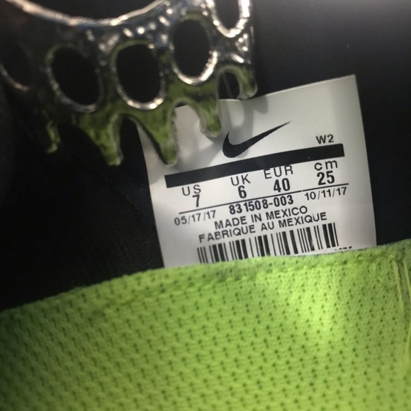 Nike Mens Gray Green Black Free RN Shoes Size 7 - Picture 8 of 8